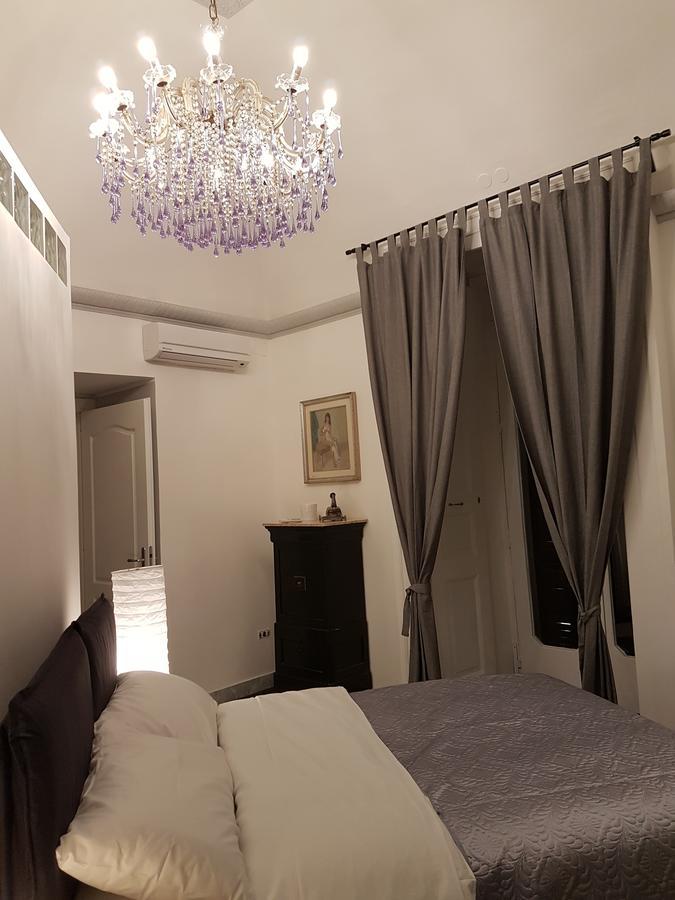 Residenza Dell'Opera Bed & Breakfast Naples Exterior photo